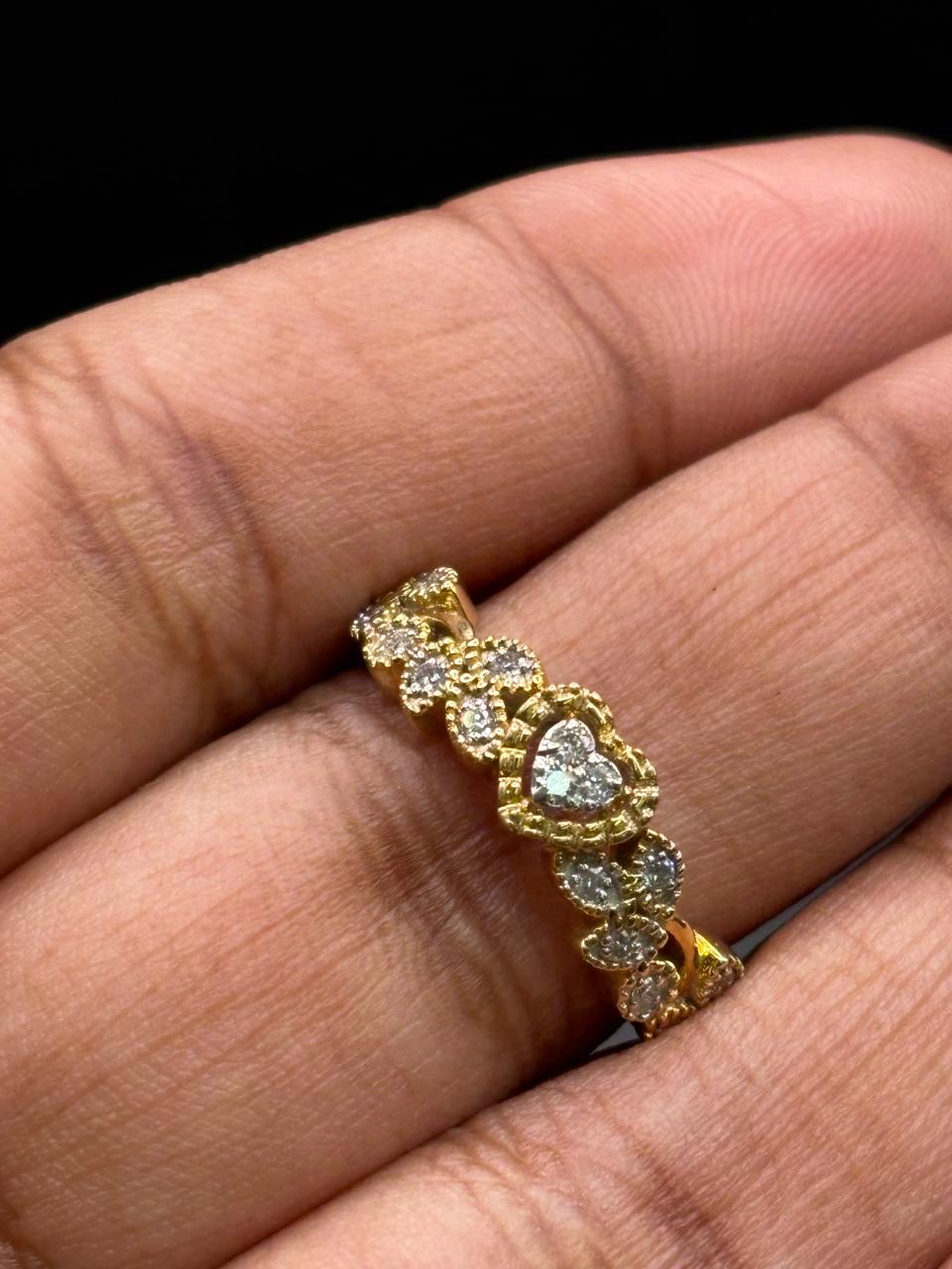 10kt gold and diamond ring