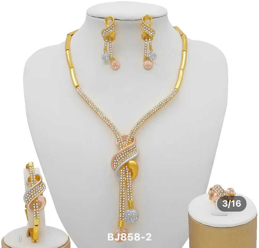 High Quality 18k Goldplated Dubai Jewelry Set (4 Pieces)